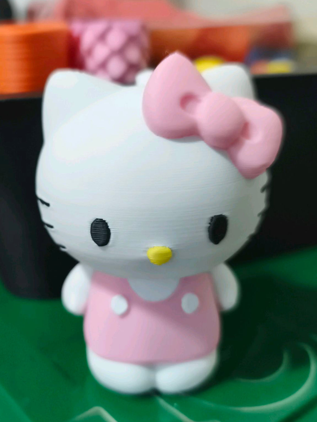 HELLO KITTY KEYCHAIN